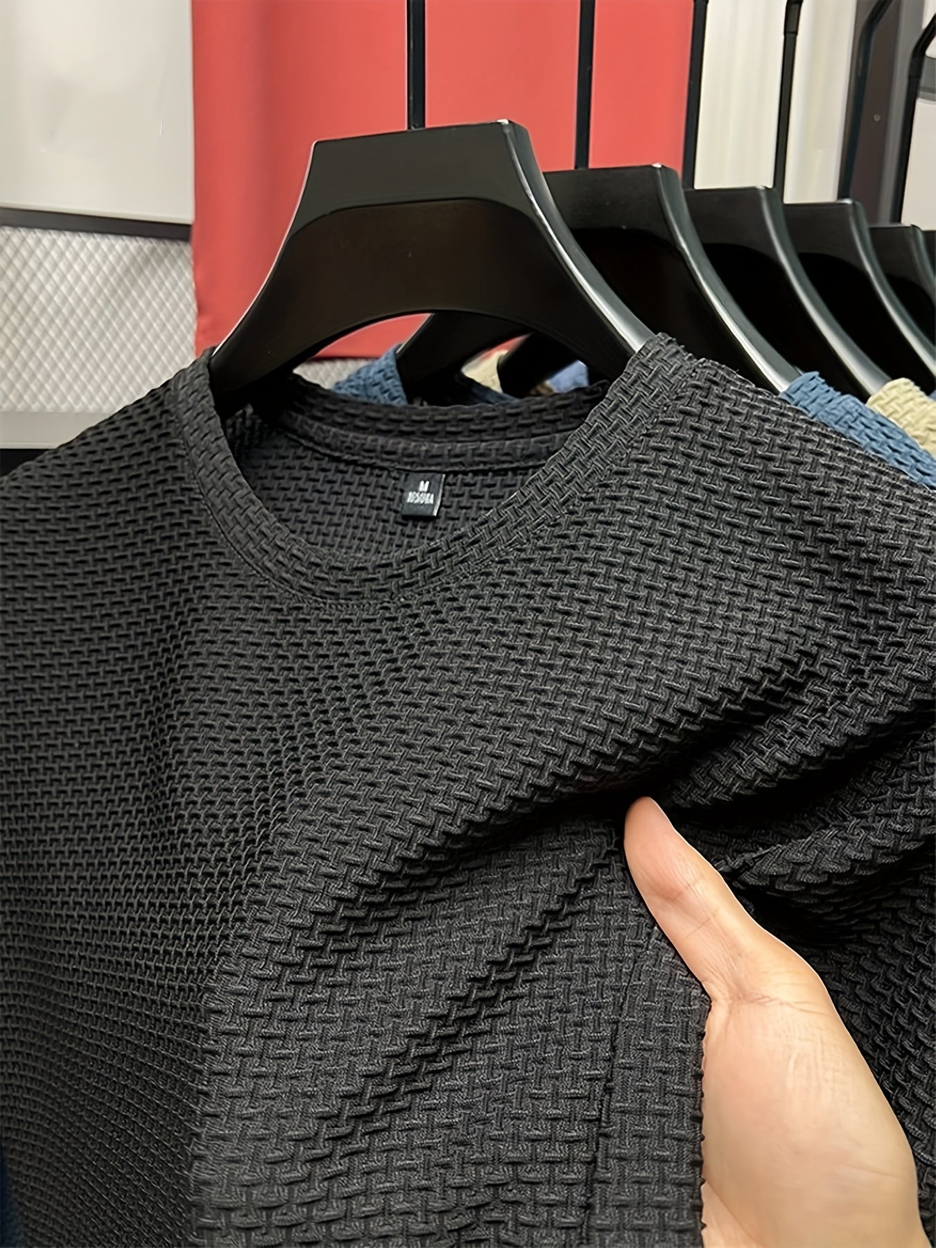 Męski teksturowany T-shirt z okrągłym dekoltem i krótkim rękawem
